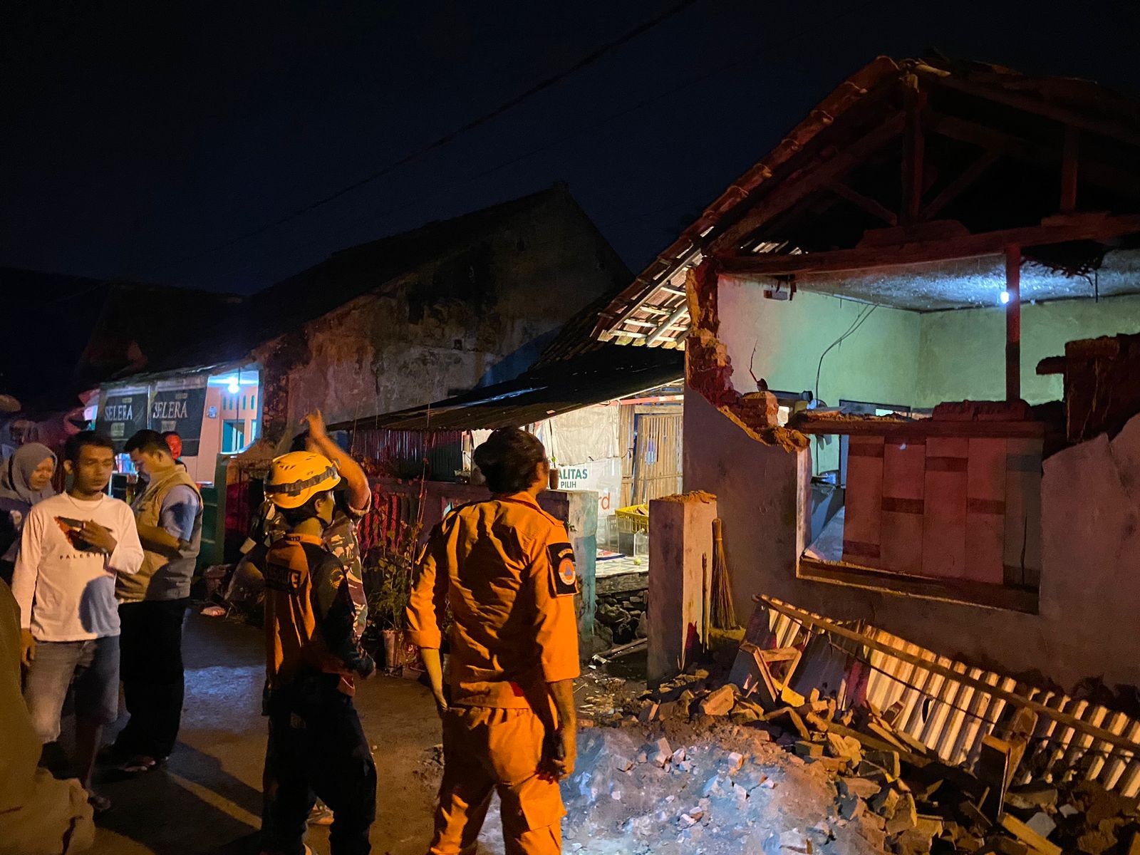 Sejumlah Bangunan Alami Kerusakan Akibat Gempa M Garut Ini Rinciannya