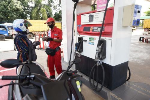 Perbandingan Harga BBM Pertamina Vs Shell Jelang Akhir Pekan