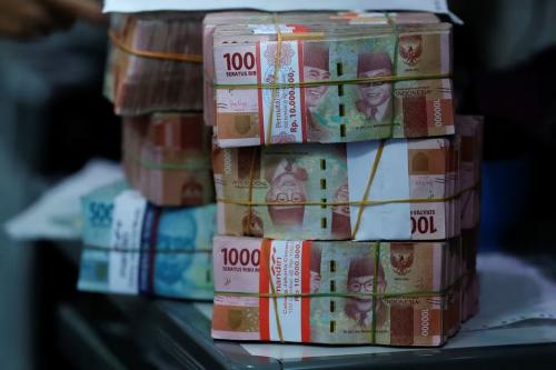 Rupiah Rawan Dekati Rp16 Ribu Per Dolar AS Imbas Asing Terus Jual Obligasi