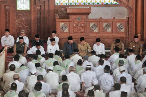 Calon Jamaah Haji Asal Kota Bandung Capai 2 517 Orang Siap Berangkat