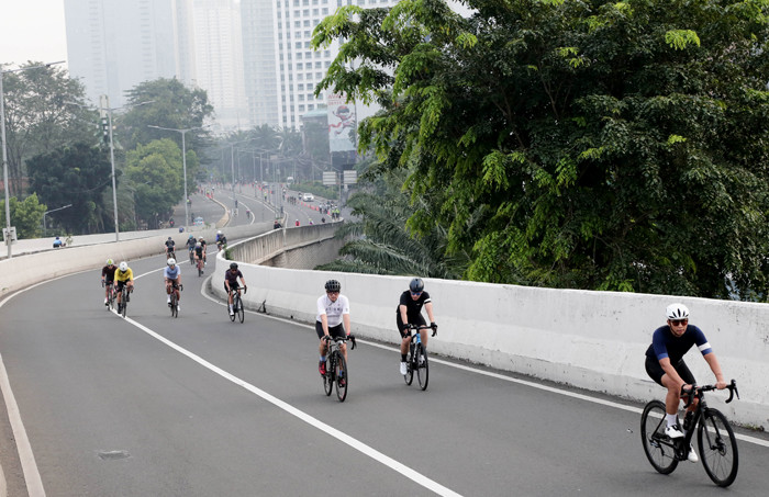 Uji Coba Jalur Sepeda Road Bike Di Jlnt Kampung Melayu Tanah Abang