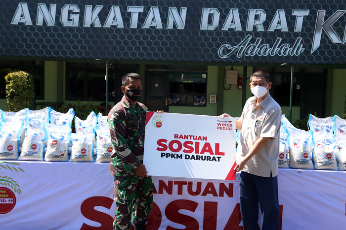 Yayasan Wings Peduli Serahkan Bantuan Logistik Kepada Jajaran Korem Di