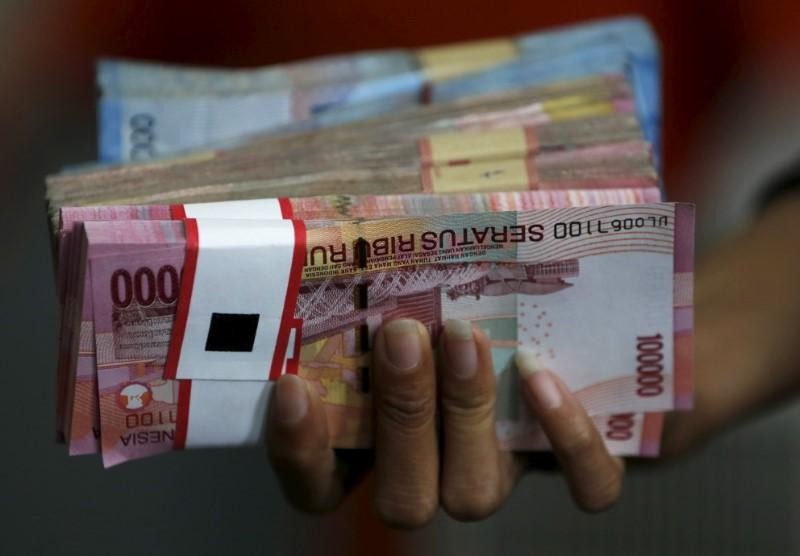 Mengawali Pekan, Rupiah Melemah di Level Rp14.755 per USD