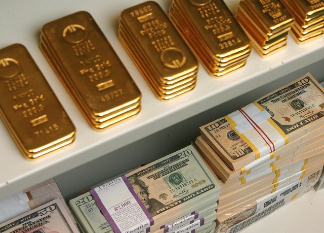 Harga Emas Berjangka Lebih Perkasa Dibandingkan Dolar AS. (Foto: Ist)
