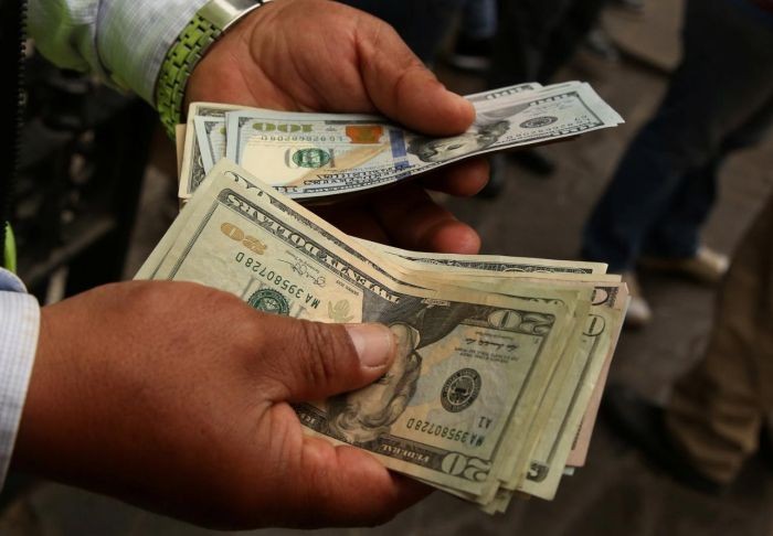 Rupiah Rontok 22 Poin Atas Dolar AS, Jadi Rp14.767 Per USD. (Foto: MNC Media)
