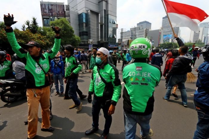 BBM Naik, Driver Ojek Online Tagih Janji Jokowi Beri Subsidi Pertalite (Foto: MNC Media).
