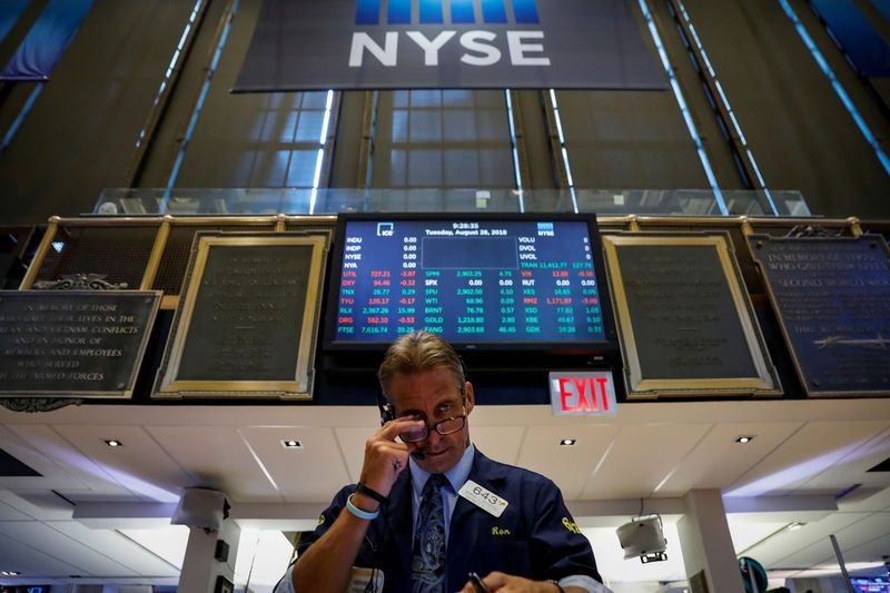 Wall Street Merangkak Naik di Tengah Tanda-tanda Pelambatan Ekonomi AS. (Foto: MNC Media)