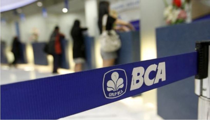 Jadi Nasabah Loyal, 2 Perusahaan Ini Dianugerahi Penghargaan dari BCA. (Foto: MNC Media)