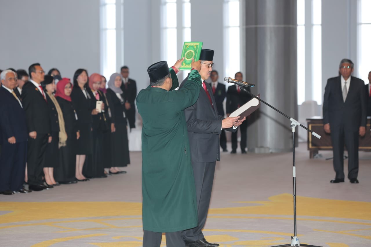 Dody Budi Waluyo Resmi Dilantik Jadi Dewan Komisioner OJK. (Foto: Ist)