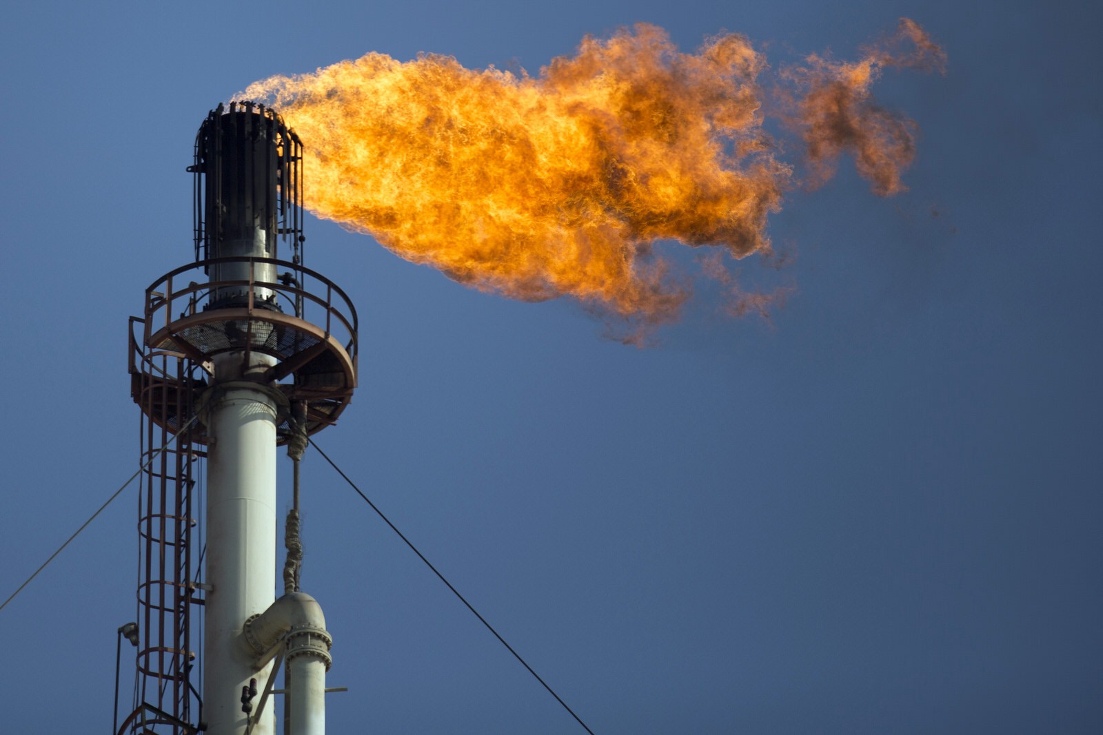 Perang Harga Minyak Saudi dan Rusia, Brent Anjlok 31,5 Persen. (Foto: Ist)