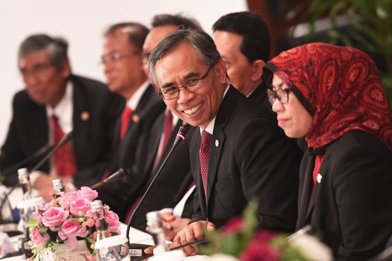 Bayar Bunga Saja, OJK Bolehkan Pengusaha Tunda Pokok Cicilan. (Foto: Ist)