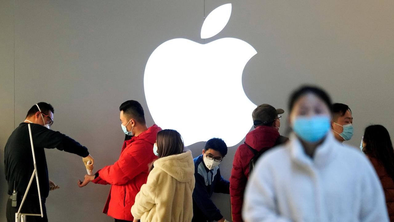 Dengan pertumbuhan 46%  dari bulan sebelumnya, Apple berhasil menyalip merek lokal seperti vivo. (Foto: MNc Media)