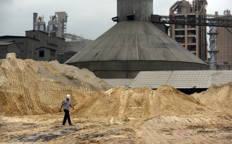 Saham INTP-SMGR Moncer di Awal 2023, Prospek Industri Semen Bakal Cerah? (foto: MNC Media)