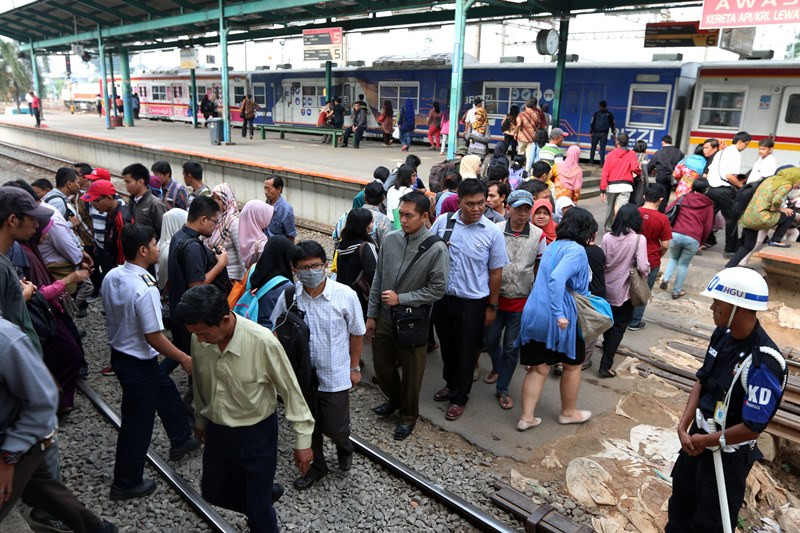 MRT Mau Caplok KCI, Penumpang KAI Bakal Anjlok 80% (FOTO: MNC Media)