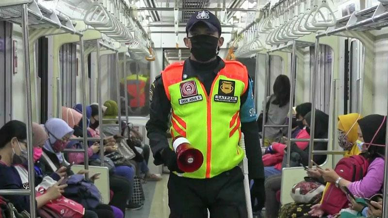 BPTJ Sediakan Angkutan Alternatif Cegah Kepadatan Penumpang KRL (FOTO: MNC Media)