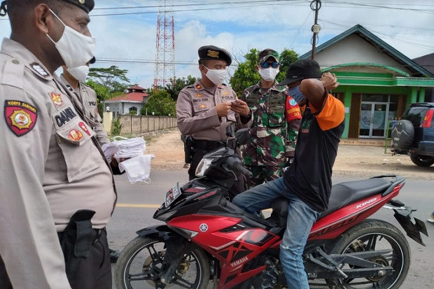 Menperin Agus Borong 35 Juta Masker Kain Buatan Industri Kecil (FOTO: MNC Media)
