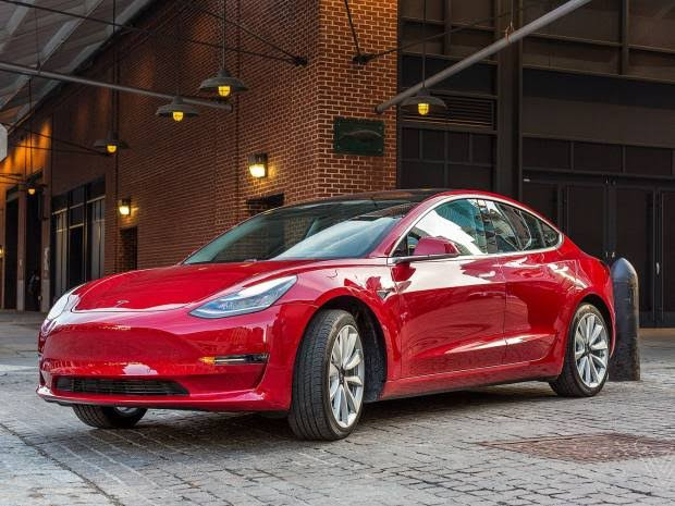 Dunia Belum Berakhir, Bahlil Sebut Pemerintah Intens Nego dengan Tesla (FOTO:MNC Media)