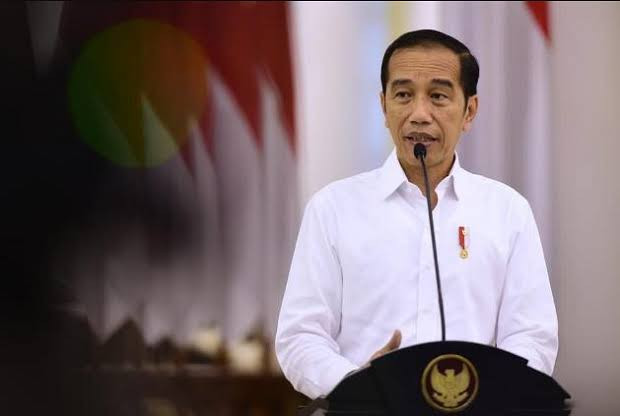 Capai Target Vaksinasi Covid-19, Jokowi Apresiasi Keterlibatan TNI dan Polri 
