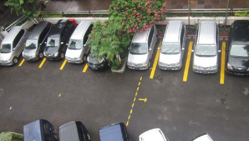 Lokasi Parkir Mahal Kendaraan Tak Lolos Uji Emisi Ditambah, Ini Daftarnya. (Foto MNC Media)