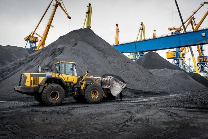 Bisnis Alat Berat Loyo, Laba United Tractors Anjlok 46,9 Persen di 2020 (FOTO:MNC Media)