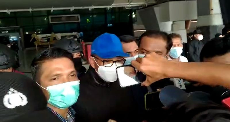 Miliki Rp51,3 Miliar, Mobil Nurdin Abdullah Hanya Alphard Rp300 Juta. (Foto: MNC Media)