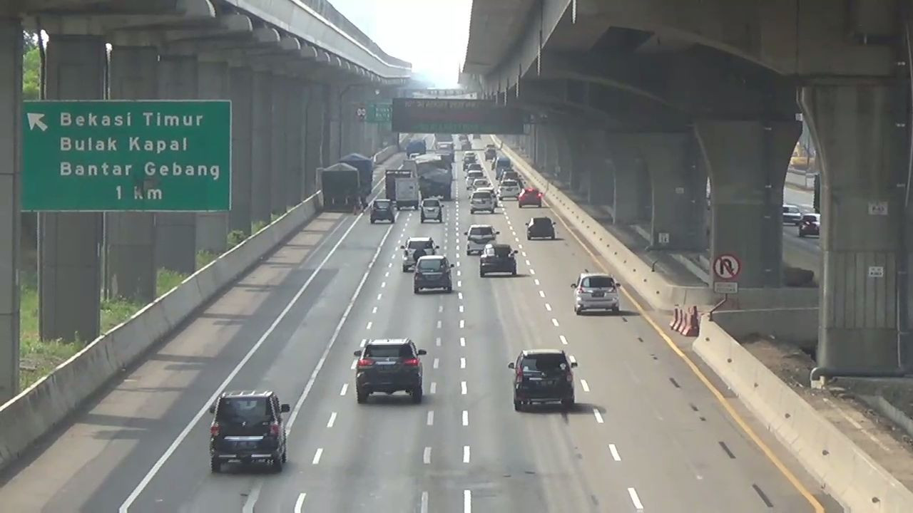 Uji Coba Ganjil-Genap Tol Jakarta Cikampek, Korlantas: Banyak yang Belum Tahu (Dok.MNC)