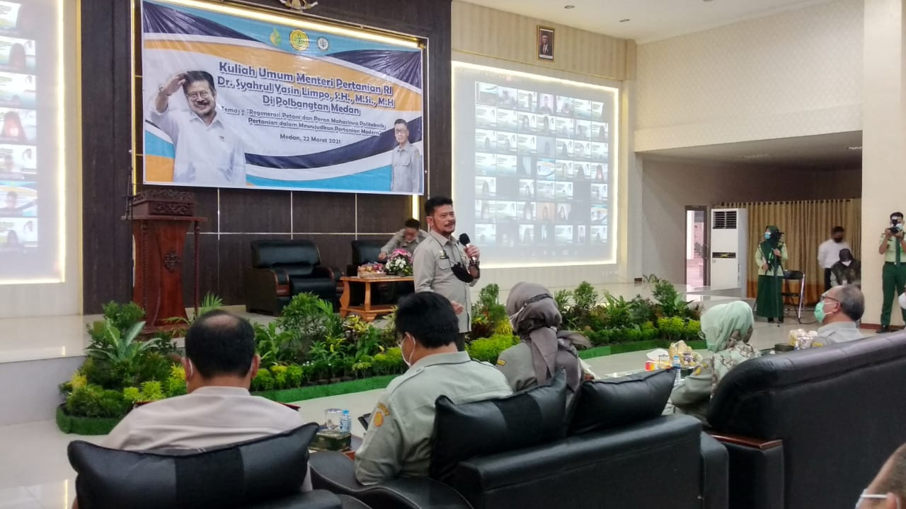 Mendag Ngotot Impor Beras, Mentan: Serap Dulu Gabah Kami (FOTO: MNC Media)