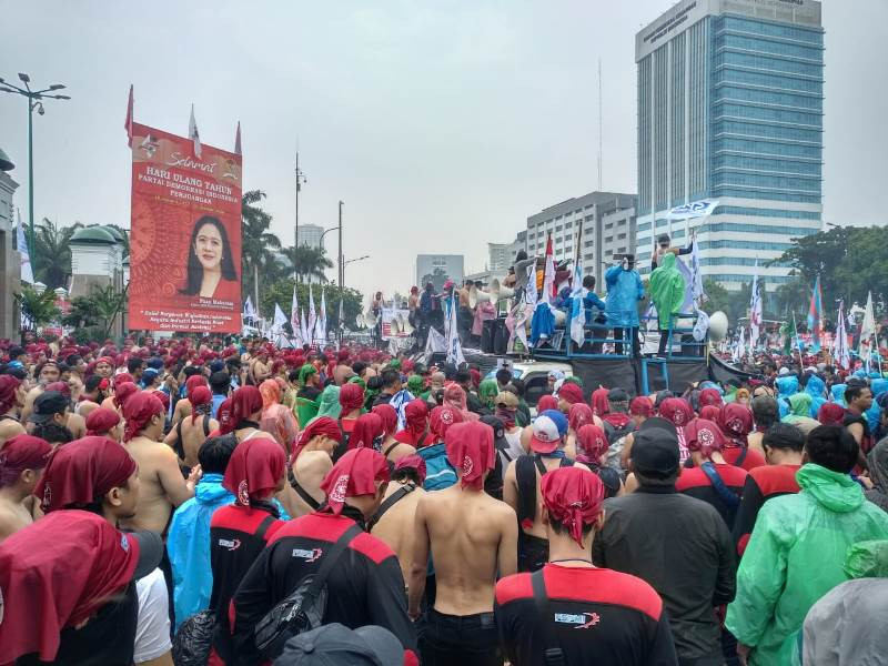 Daya Beli Masyarakat Bakal Lemah, Buruh Minta THR 2021 Tak Dicicil (FOTO: MNC Media)