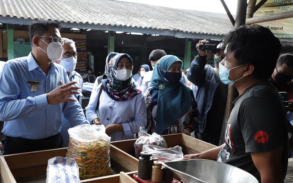 Harga Cabai Masih Pedas, Penjualan Merosot 50 Persen (FOTO: MNC Media)