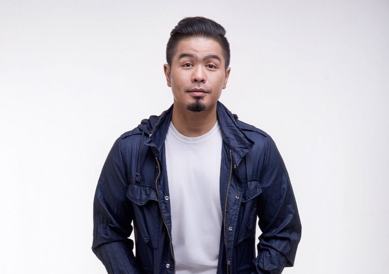 Bukan hanya berbisnis dibidang kuliner, pria 37 tahun ini juga memiliki bisnis di bidang furniture dan kesehatan.