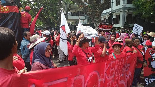 Minta THR Tak Dicicil, 10 Ribu Buruh Bakal Aksi 12 April 2021  (FOTO:MNC Media)