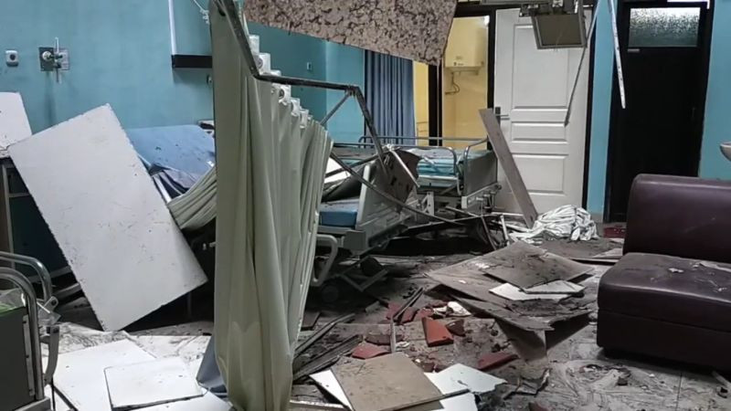 Gempa 6,7 SR Guncang Malang, Pengunjung Mal di Surabaya Berhamburan (FOTO: MNC Media)