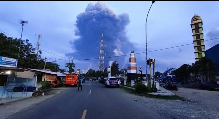 Kebakaran Kilang Balongan, Ombudsman: Investigasi Harus Disegerakan (FOTO:MNC Media)