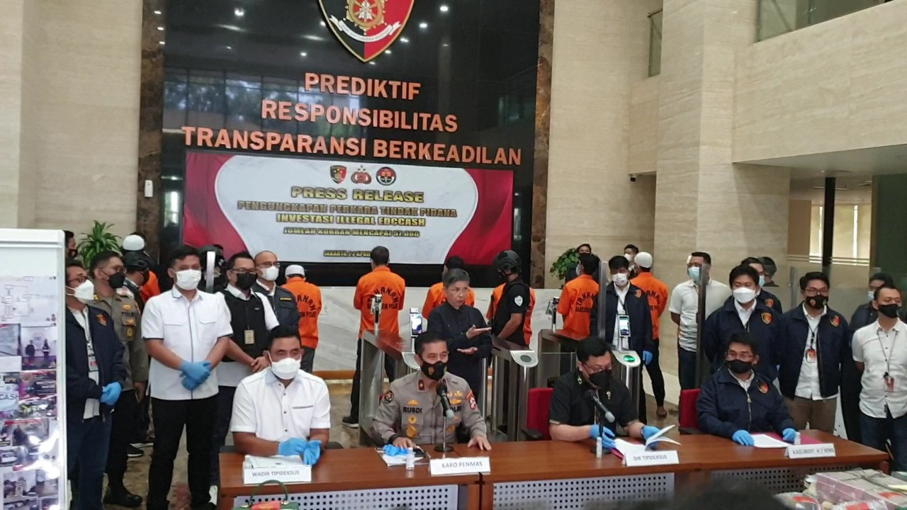 Kasus Penipuan Kripto EDCCash, Polisi Sita Rp1 Triliun Uang Zimbabwe (FOTO: MNC Media)