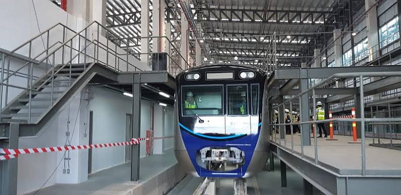 Tak Perlu Takut Telat, MRT Jakarta Kini Beroperasi Sampai Pukul 22.00 WIB. (Foto: MNC Media)