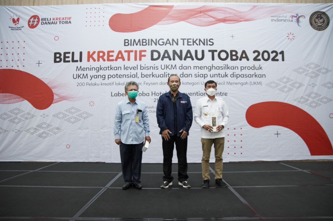 Pelaku ekonomi kreatif Danau Toba perluas pasar dengan digitalisasi. (Foto: MNC Media)