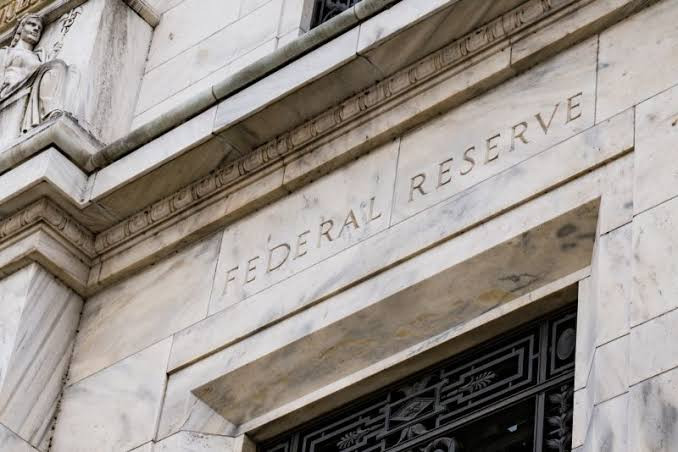 The Fed Kembali Naikkan Suku Bunga, Ini Pendapat Para Ekonom (FOTO: Reuters)