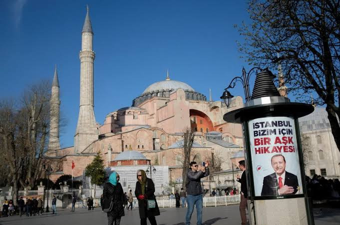 Tekan Kasus Covid-19, Turki Lockdown Total Mulai 29 April (FOTO:MNC Media)