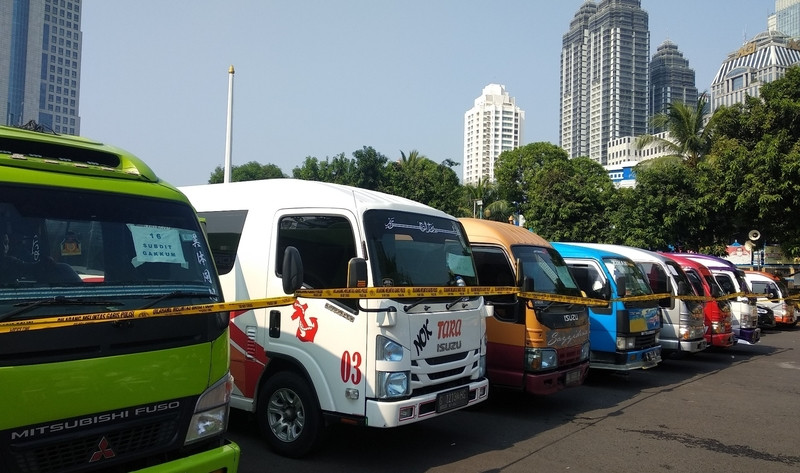 travel gelap lebaran