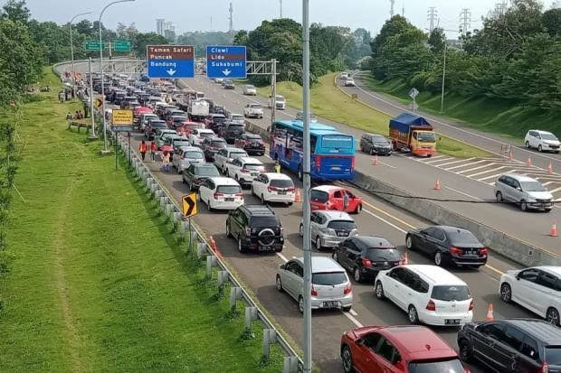 Hari Pertama Larangan Mudik, 33.768 Orang â€˜Lolosâ€™ ke Luar Kota (FOTO: MNC Media)