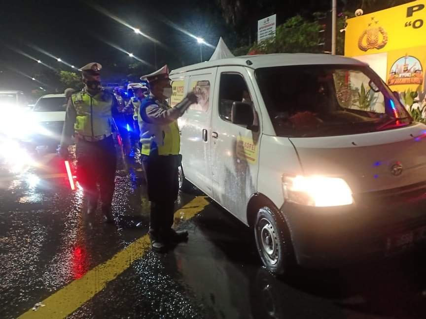 H+4 Larangan Mudik, 13 Ribu Kendaraan Diminta Putar Balik (FOTO:MNC Media)