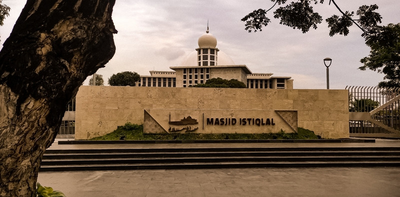 Istiqlal Gelar Salat Tarawih, Imam Besar Ingatkan Covid-19 Belum Usai (Dok.MNC)