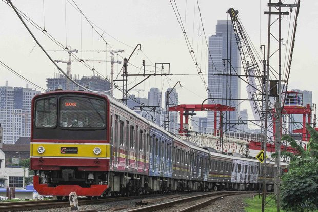 Hari Pertama Kerja, Jumlah Penumpang KRL Turun 8 Persen. (Foto: MNC Media)