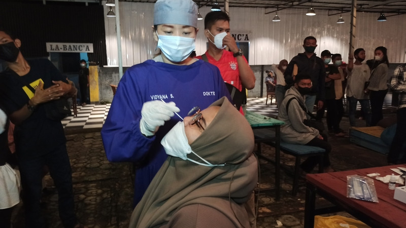 Dinas Kesehatan Pemerintah Provinsi DKI Jakarta mengatakan jumlah kasus aktif  Covid-19 hari ini naik sejumlah 10.126 kasus. (Foto: MNC Media)