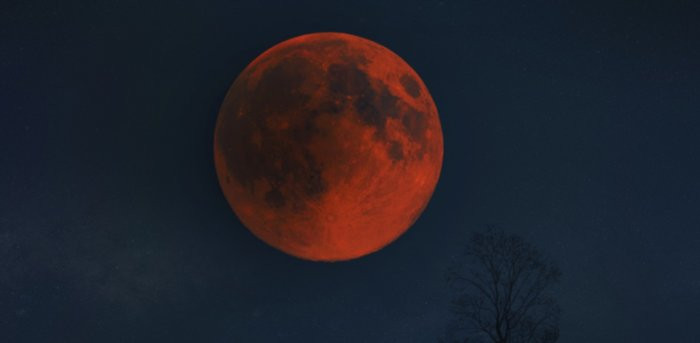 Ingin Lihat Fenomena Super Blood Moon Malam Ini? Cek Link Live Streaming Berikut (Foto : MNC Media)