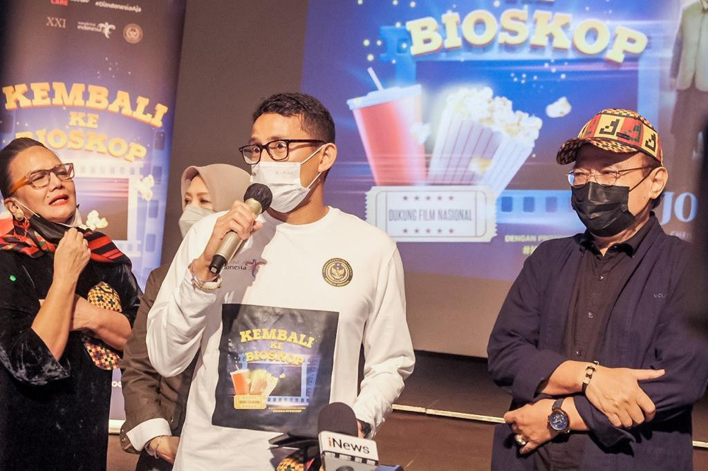 Nonton Tjoet Nja' Dhien, Sandiaga Uno Dukung Industri Perfilman Nasional Bangkit. (Foto: MNC Media)