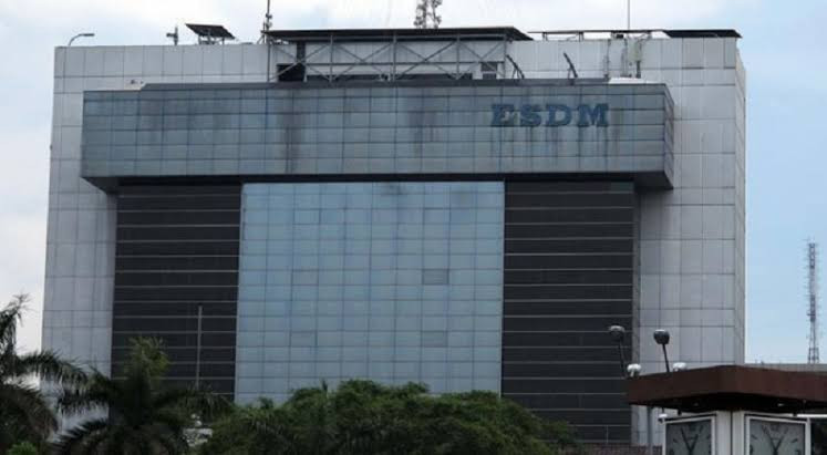 Kerugian negara dalam kasus dugaan korupsi pengadaan, dan pelaksanaan proyek PJUTS 2020 di Dirjen EBTKE Kementrian ESDM mencapai Rp64 miliar.