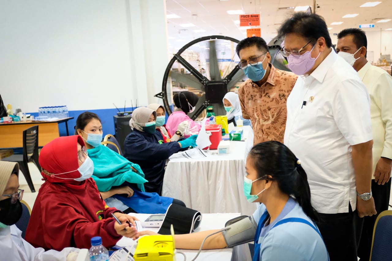 Cegah Penyebaran Covid-19 Meluas, Pemerintah Dorong Percepatan Vaksinasi. (Foto: MNC Media)