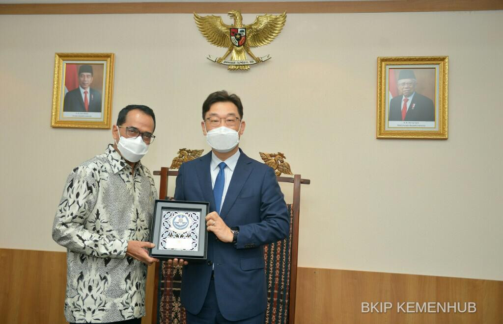 Menhub Bakal Gandeng Korea Bangun LRT di Bali dan MRT Fase 4 (FOTO: MNC Media)