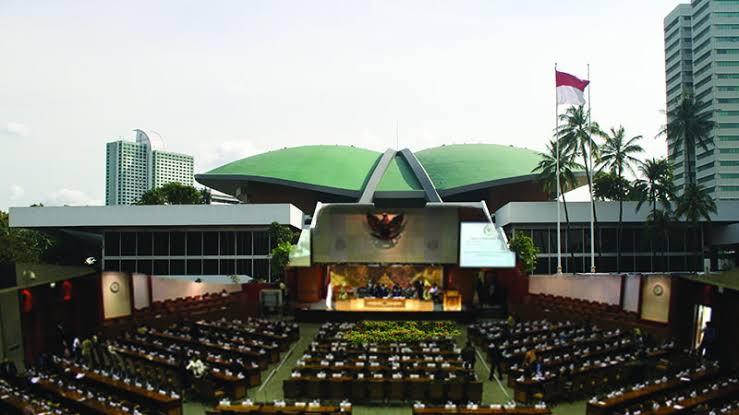 Pangkas Birokrasi, PAN Dukung Jokowi Bubarkan Lembaga Negara Nonstruktural. (Foto: MNC Media)